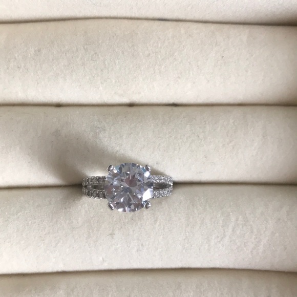 Charmed Aroma Ring - Picture 1 of 2